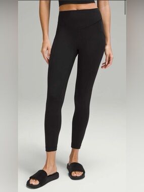 Lululemon Leggings with Side Pocket